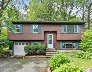 25 Cushing Street, Salisbury, Massachusetts, 3 Bedrooms Bedrooms, 6 Rooms Rooms,1 BathroomBathrooms,Residential,For Sale,Cushing Street,73419337