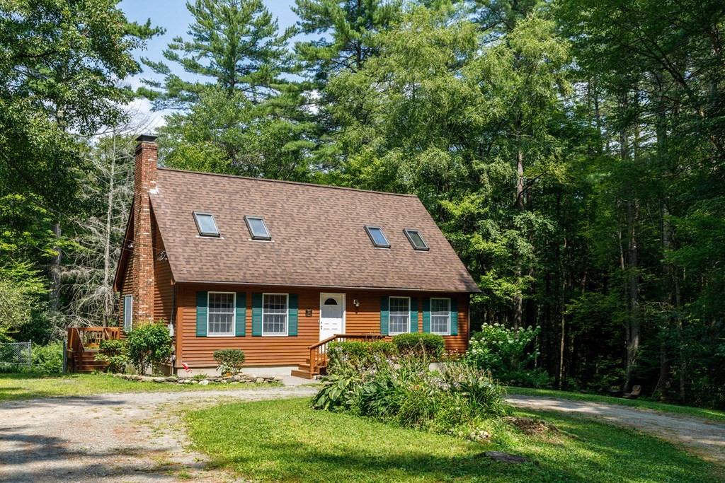 144 Neilson Road, New Salem, Massachusetts, 3 Bedrooms Bedrooms, 6 Rooms Rooms,2 BathroomsBathrooms,Residential,For Sale,Neilson Road,73415286