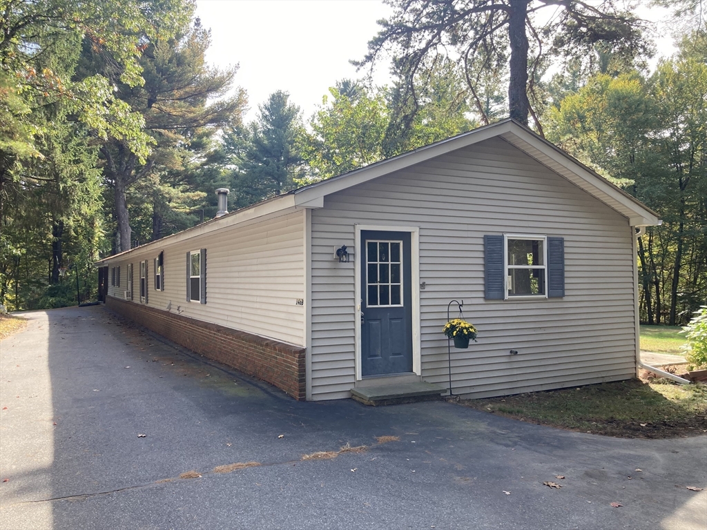 146 Central Street, Boylston, Massachusetts, 2 Bedrooms Bedrooms, 4 Rooms Rooms,1 BathroomBathrooms,Residential Lease,For Rent,Central Street,73437299