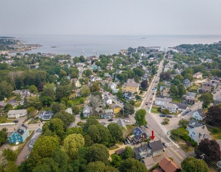 135 A&B Main Street, Rockport, Massachusetts, 3 Bedrooms Bedrooms, 8 Rooms Rooms,3 BathroomsBathrooms,Residential Income,For Sale,Main Street,73418178