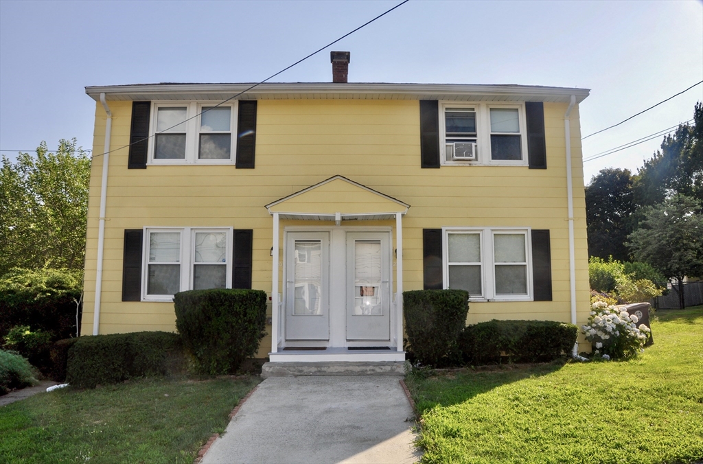 20-22 Bursley Road, Weymouth, Massachusetts, 4 Bedrooms Bedrooms, 8 Rooms Rooms,2.5 BathroomsBathrooms,Residential Income,For Sale,Bursley Road,73415666