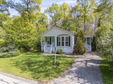 355 Leisure Dr, South Kingstown, Rhode Island, 2 Bedrooms Bedrooms, 6 Rooms Rooms,2 BathroomsBathrooms,Residential,For Sale,Leisure Dr,73378123