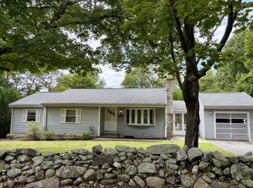 149 Clover Hill St, Marlborough, Massachusetts, 3 Bedrooms Bedrooms, 5 Rooms Rooms,2 BathroomsBathrooms,Residential,For Sale,Clover Hill St,73412634