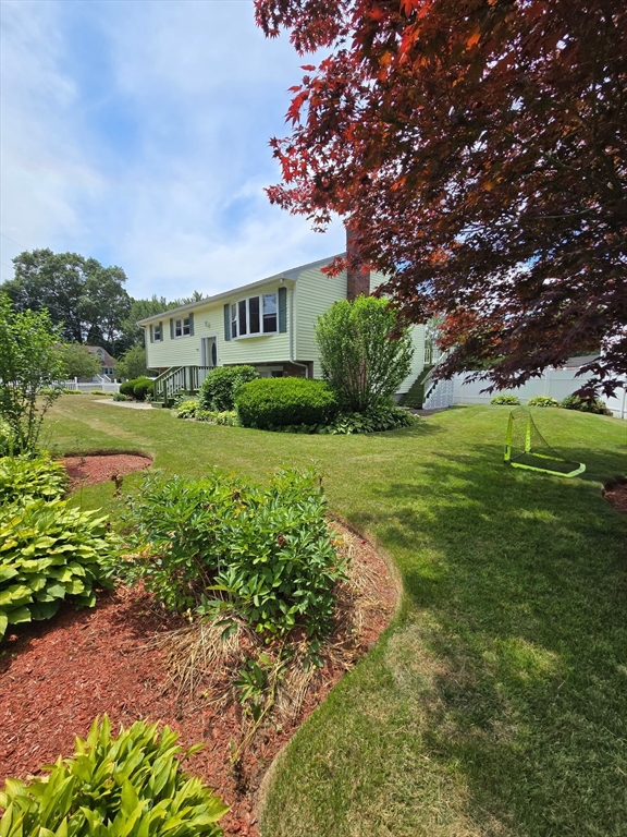 843 Ash St, Brockton, Massachusetts, 3 Bedrooms Bedrooms, 6 Rooms Rooms,2 BathroomsBathrooms,Residential,For Sale,Ash St,73398591