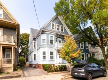 16 Willow Ave, Somerville, Massachusetts, 7 Bedrooms Bedrooms, 13 Rooms Rooms,2 BathroomsBathrooms,Residential Income,For Sale,Willow Ave,73435316