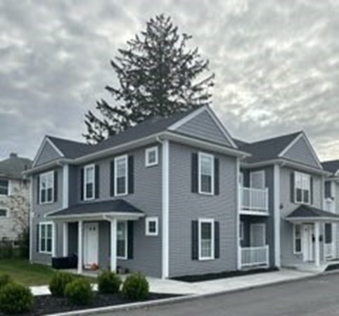 1093 Main Street, Weymouth, Massachusetts, 2 Bedrooms Bedrooms, 4 Rooms Rooms,1 BathroomBathrooms,Residential Lease,For Rent,Main Street,73403514