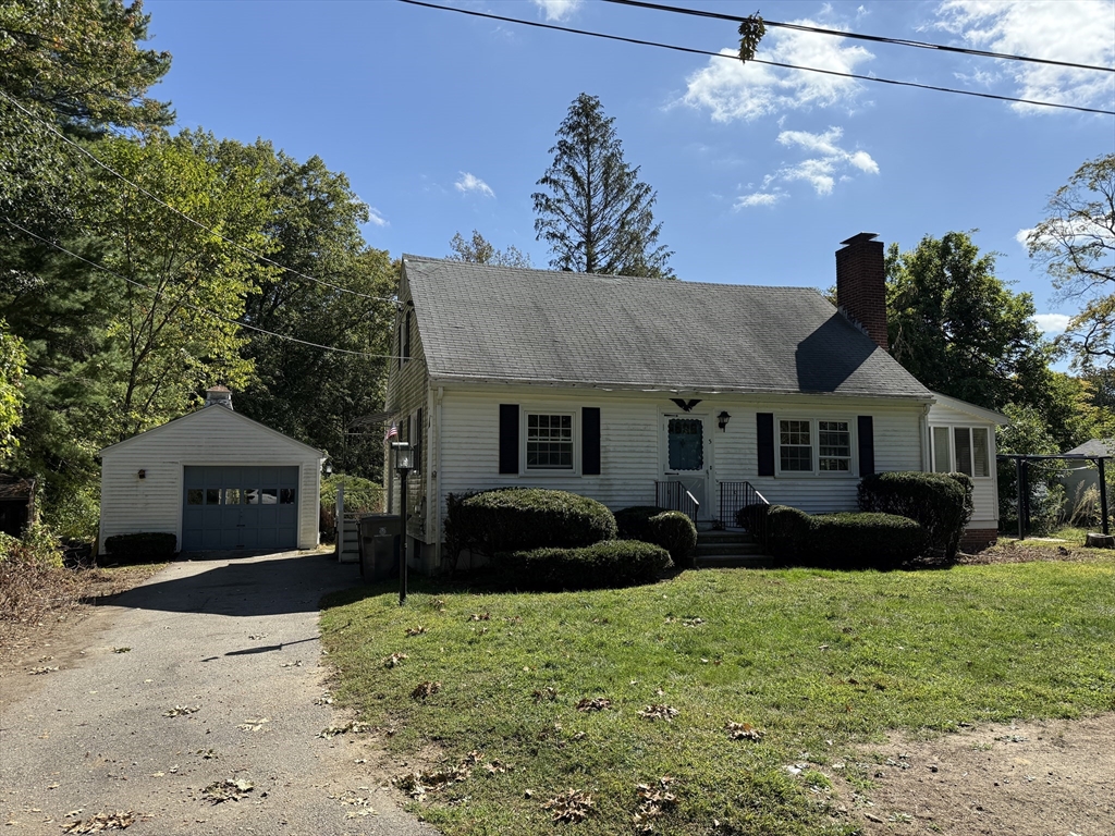 3 Grattan St, Framingham, Massachusetts, 3 Bedrooms Bedrooms, 6 Rooms Rooms,2 BathroomsBathrooms,Residential Lease,For Rent,Grattan St,73436190