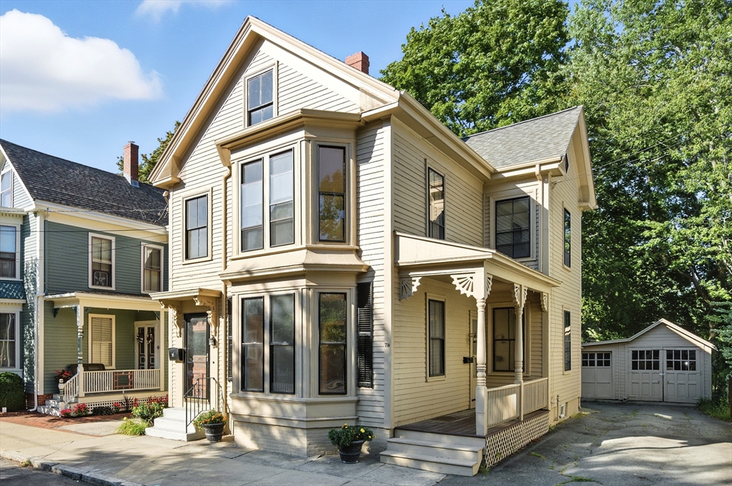 71 Purchase St, Newburyport, Massachusetts, 4 Bedrooms Bedrooms, 8 Rooms Rooms,2 BathroomsBathrooms,Residential Income,For Sale,Purchase St,73428271