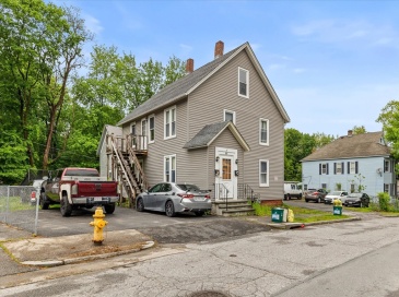 66 Fairfield St, Worcester, Massachusetts, 6 Bedrooms Bedrooms, 12 Rooms Rooms,2 BathroomsBathrooms,Residential Income,For Sale,Fairfield St,73377156
