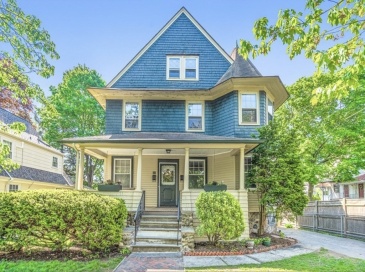 57 Howard St, Melrose, Massachusetts, 1 Bedroom Bedrooms, 4 Rooms Rooms,1 BathroomBathrooms,Residential Lease,For Rent,Howard St,73426464 57 Howard St, Melrose, Massachusetts, 1 Bedroom Bedrooms, 4 Rooms Rooms,1 BathroomBathrooms,Residential Lease,For Rent,Howard St,73426464