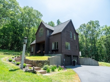 140 Sutton Rd, Webster, Massachusetts, 4 Bedrooms Bedrooms, 7 Rooms Rooms,2.5 BathroomsBathrooms,Residential,For Sale,Sutton Rd,73409464 140 Sutton Rd, Webster, Massachusetts, 4 Bedrooms Bedrooms, 7 Rooms Rooms,2.5 BathroomsBathrooms,Residential,For Sale,Sutton Rd,73409464