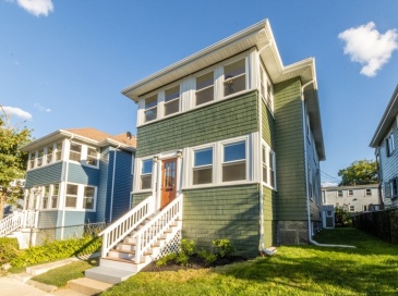 33 Pierce Ave, Boston, Massachusetts, 4 Bedrooms Bedrooms, 11 Rooms Rooms,2 BathroomsBathrooms,Residential Income,For Sale,Pierce Ave,73424727