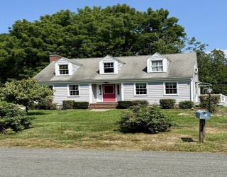 31 Reservation Rd, Holyoke, Massachusetts, 4 Bedrooms Bedrooms, 7 Rooms Rooms,2 BathroomsBathrooms,Residential,For Sale,Reservation Rd,73418756