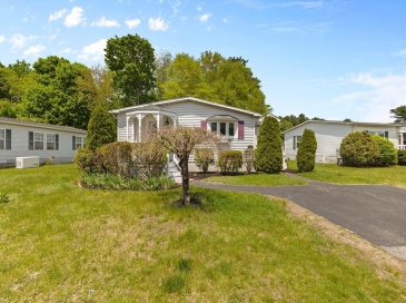 5 Forsythia Lane, Rockland, Massachusetts, 2 Bedrooms Bedrooms, 7 Rooms Rooms,2 BathroomsBathrooms,Residential,For Sale,Forsythia Lane,73374579