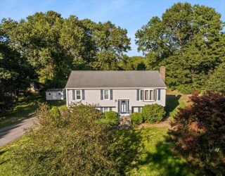 20 Stanley Ave, Berkley, Massachusetts, 3 Bedrooms Bedrooms, 5 Rooms Rooms,1.5 BathroomsBathrooms,Residential,For Sale,Stanley Ave,73431257