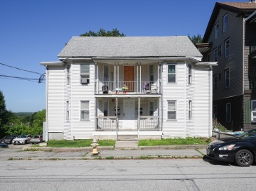 31 Prospect St, Webster, Massachusetts, 10 Bedrooms Bedrooms, 20 Rooms Rooms,5 BathroomsBathrooms,Residential Income,For Sale,Prospect St,73396584