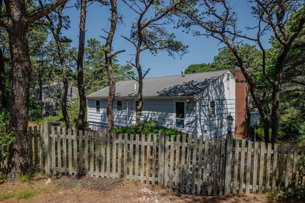 50 Massasoit Rd, Wellfleet, Massachusetts, 3 Bedrooms Bedrooms, 5 Rooms Rooms,2 BathroomsBathrooms,Residential,For Sale,Massasoit Rd,73406530