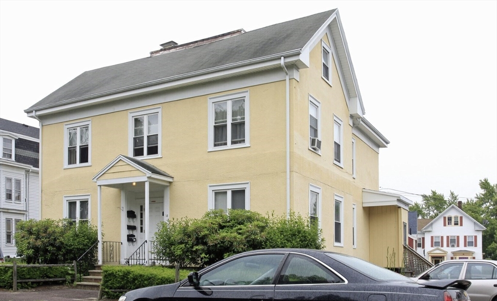 14 Chestnut St, Wakefield, Massachusetts, 1 Bedroom Bedrooms, 3 Rooms Rooms,1 BathroomBathrooms,Residential Lease,For Rent,Chestnut St,73425593