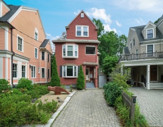 54 Wendell St, Cambridge, Massachusetts, 5 Bedrooms Bedrooms, 12 Rooms Rooms,3 BathroomsBathrooms,Residential Income,For Sale,Wendell St,73426210