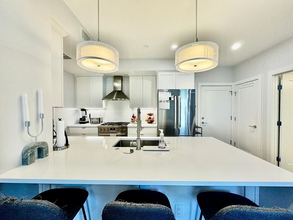 49 Rogers, Boston, Massachusetts, 2 Bedrooms Bedrooms, 4 Rooms Rooms,2 BathroomsBathrooms,Residential Lease,For Rent,Rogers,73406790