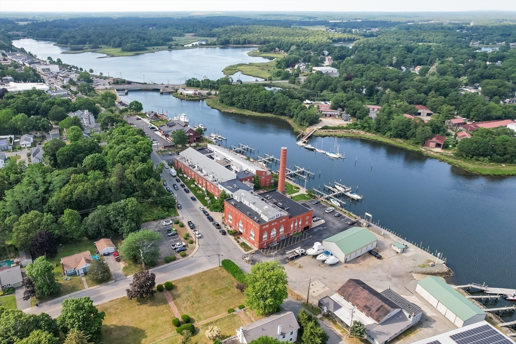 45 Main St, Wareham, Massachusetts, 2 Bedrooms Bedrooms, 4 Rooms Rooms,1 BathroomBathrooms,Residential,For Sale,Main St,73400000