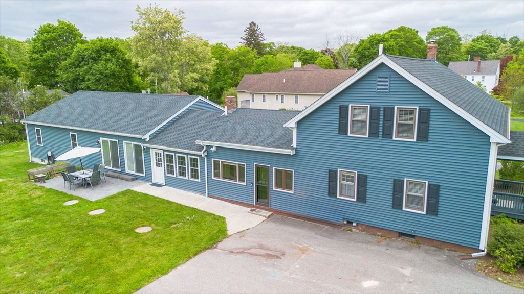 9 Mount Hope St, North Attleboro, Massachusetts, 4 Bedrooms Bedrooms, 12 Rooms Rooms,3 BathroomsBathrooms,Residential,For Sale,Mount Hope St,73378923