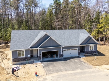 11 Nicols Way, Easthampton, Massachusetts, 2 Bedrooms Bedrooms, 5 Rooms Rooms,2 BathroomsBathrooms,Residential,For Sale,Nicols Way,73270933