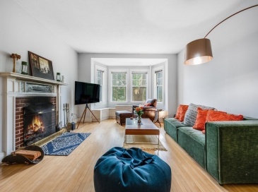 993 Memorial Drive, Cambridge, Massachusetts, 2 Bedrooms Bedrooms, 5 Rooms Rooms,1 BathroomBathrooms,Residential Lease,For Rent,Memorial Drive,73404319 993 Memorial Drive, Cambridge, Massachusetts, 2 Bedrooms Bedrooms, 5 Rooms Rooms,1 BathroomBathrooms,Residential Lease,For Rent,Memorial Drive,73404319