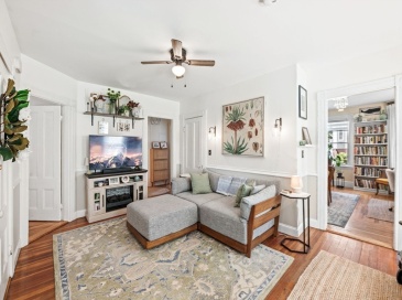 20 Willow Ave, Salem, Massachusetts, 2 Bedrooms Bedrooms, 5 Rooms Rooms,1 BathroomBathrooms,Residential,For Sale,Willow Ave,73411373