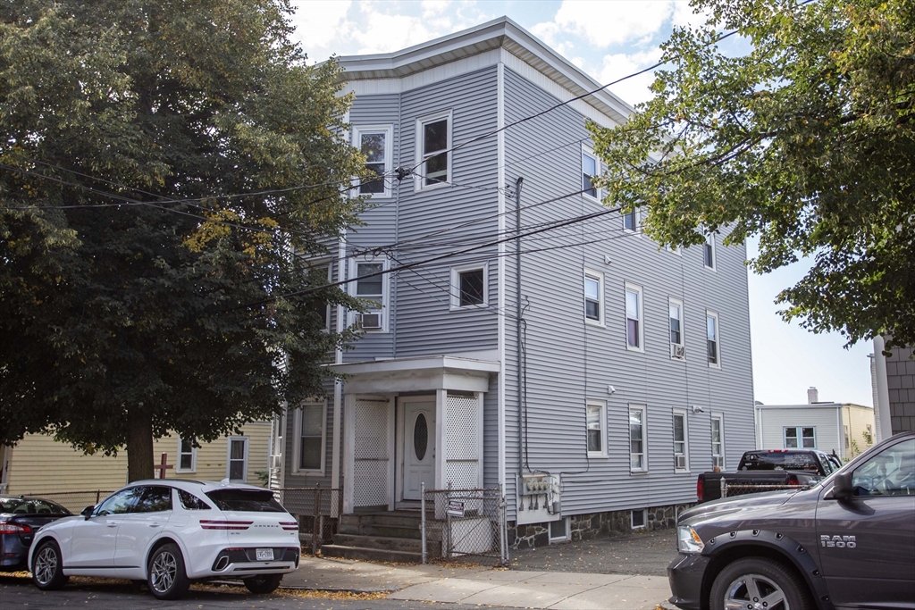 103 Central Ave, Chelsea, Massachusetts, 6 Bedrooms Bedrooms, 15 Rooms Rooms,3 BathroomsBathrooms,Residential Income,For Sale,Central Ave,73430483