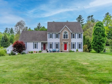 325 Stebbins St, Belchertown, Massachusetts, 4 Bedrooms Bedrooms, 8 Rooms Rooms,3 BathroomsBathrooms,Residential,For Sale,Stebbins St,73377532