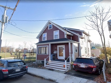 17 Fremont Ave, Somerville, Massachusetts, 3 Bedrooms Bedrooms, 6 Rooms Rooms,1.5 BathroomsBathrooms,Residential Lease,For Rent,Fremont Ave,73444562