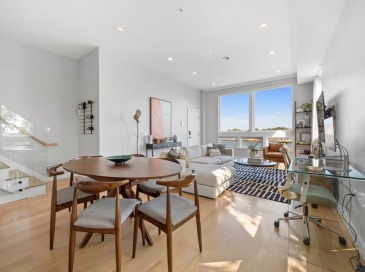 243 Condor, Boston, Massachusetts, 2 Bedrooms Bedrooms, 5 Rooms Rooms,2 BathroomsBathrooms,Residential Lease,For Rent,Condor,73436497