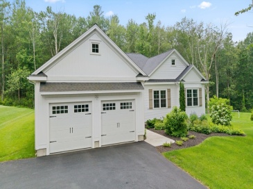 687 Bullard Street, Holden, Massachusetts, 3 Bedrooms Bedrooms, 6 Rooms Rooms,2 BathroomsBathrooms,Residential,For Sale,Bullard Street,73390385