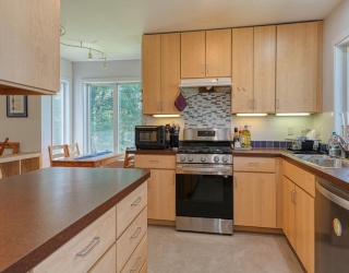 52 Village Ct, Berlin, Massachusetts, 2 Bedrooms Bedrooms, 6 Rooms Rooms,1.5 BathroomsBathrooms,Residential,For Sale,Village Ct,73374302