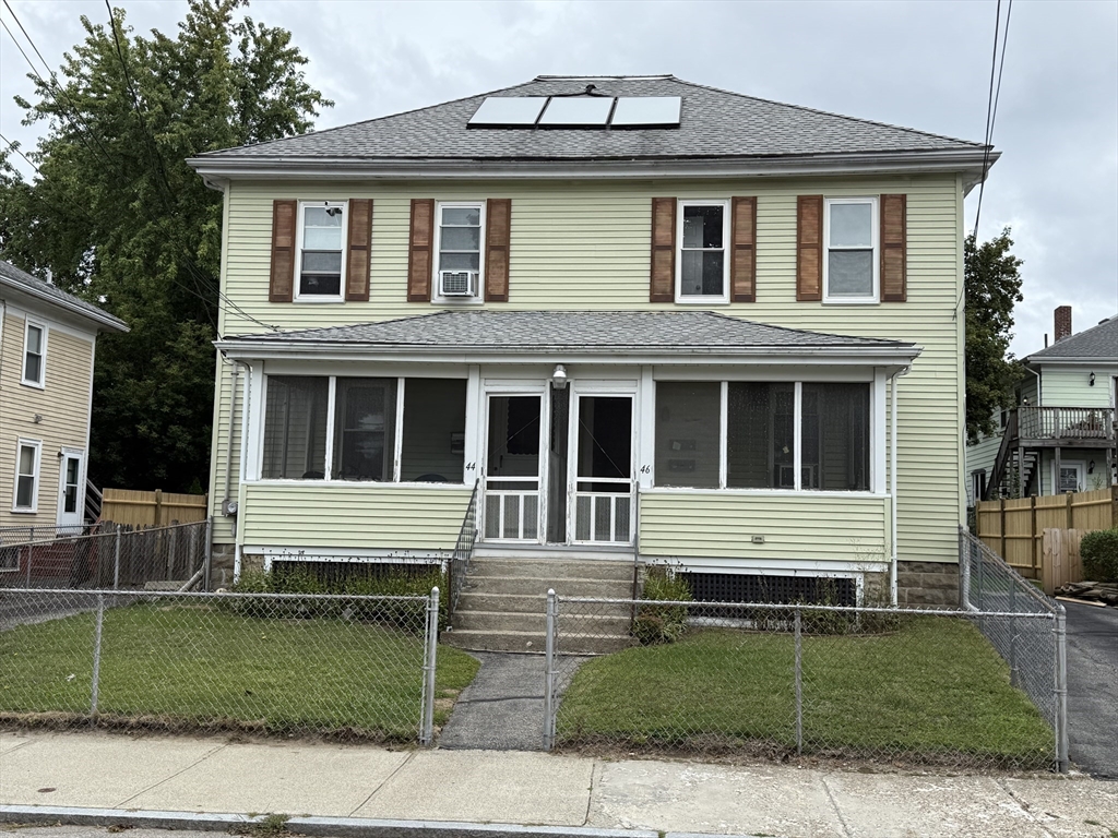 44-46 Mulberry St, Attleboro, Massachusetts, 6 Bedrooms Bedrooms, 12 Rooms Rooms,3 BathroomsBathrooms,Residential Income,For Sale,Mulberry St,73429309