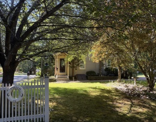 79 Center St, Westport, Massachusetts, 1 Bedroom Bedrooms, 4 Rooms Rooms,1 BathroomBathrooms,Residential,For Sale,Center St,73422702