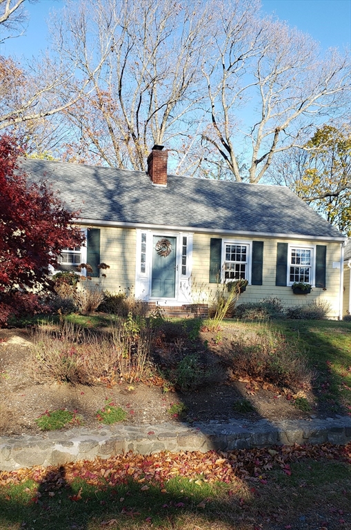 7 Upper River Rd, Ipswich, Massachusetts, 2 Bedrooms Bedrooms, 7 Rooms Rooms,2 BathroomsBathrooms,Residential Lease,For Rent,Upper River Rd,73442951