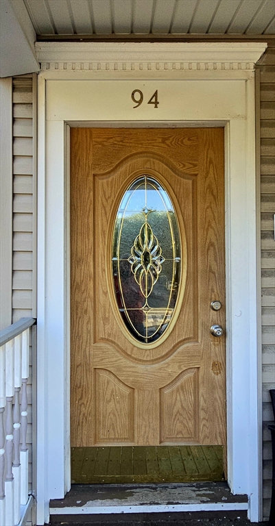 94 Morrison, Somerville, Massachusetts, 2 Rooms Rooms,1 BathroomBathrooms,Residential Lease,For Rent,Morrison,73382220