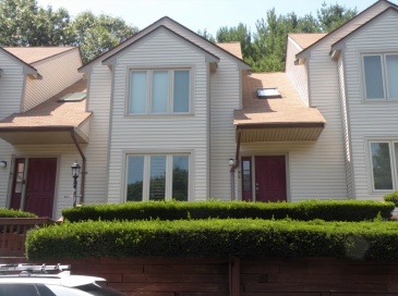 41 Elm Street, Foxboro, Massachusetts, 2 Bedrooms Bedrooms, 5 Rooms Rooms,1.5 BathroomsBathrooms,Residential Lease,For Rent,Elm Street,73409555