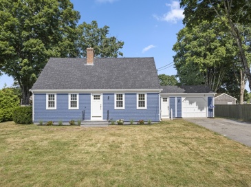 131 Maple Ave, Swansea, Massachusetts, 4 Bedrooms Bedrooms, 7 Rooms Rooms,2 BathroomsBathrooms,Residential,For Sale,Maple Ave,73412132