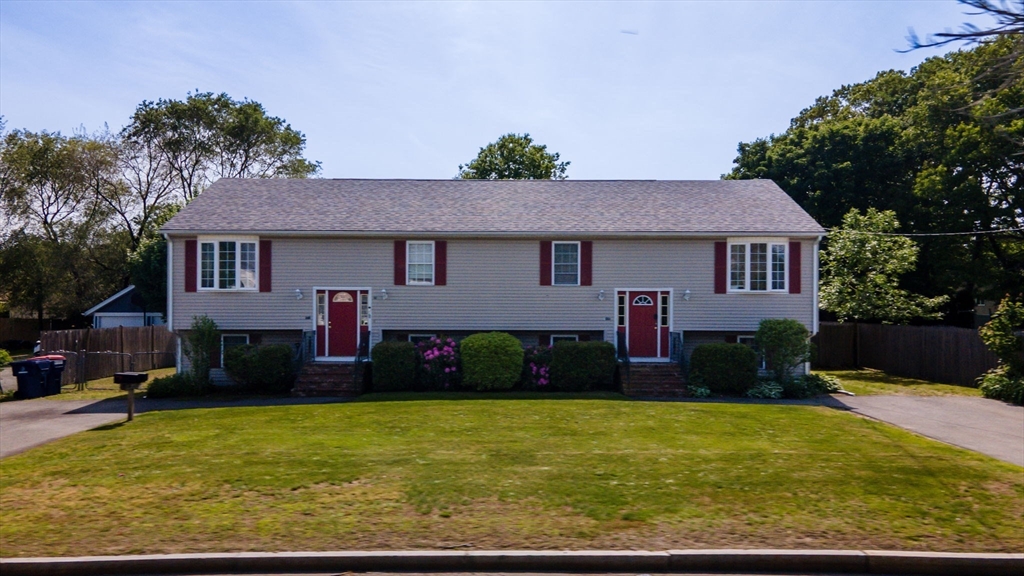 1249-1251 Rockdale Ave, New Bedford, Massachusetts, 4 Bedrooms Bedrooms, 8 Rooms Rooms,2 BathroomsBathrooms,Residential Income,For Sale,Rockdale Ave,73382641