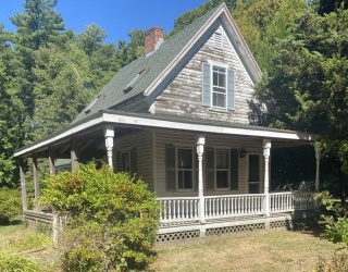 784 Pleasant St, Hanson, Massachusetts, 2 Bedrooms Bedrooms, 4 Rooms Rooms,1 BathroomBathrooms,Residential,For Sale,Pleasant St,73422203