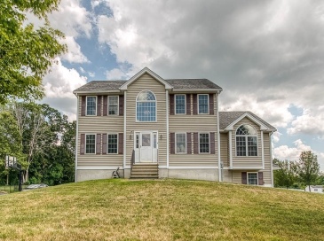 9 Cart Path Road, Dracut, Massachusetts, 3 Bedrooms Bedrooms, 9 Rooms Rooms,2.5 BathroomsBathrooms,Residential,For Sale,Cart Path Road,73406410