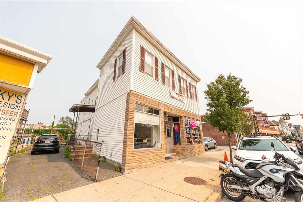 133 Main St, Everett, Massachusetts, ,Commercial Sale,For Sale,Main St,73414951