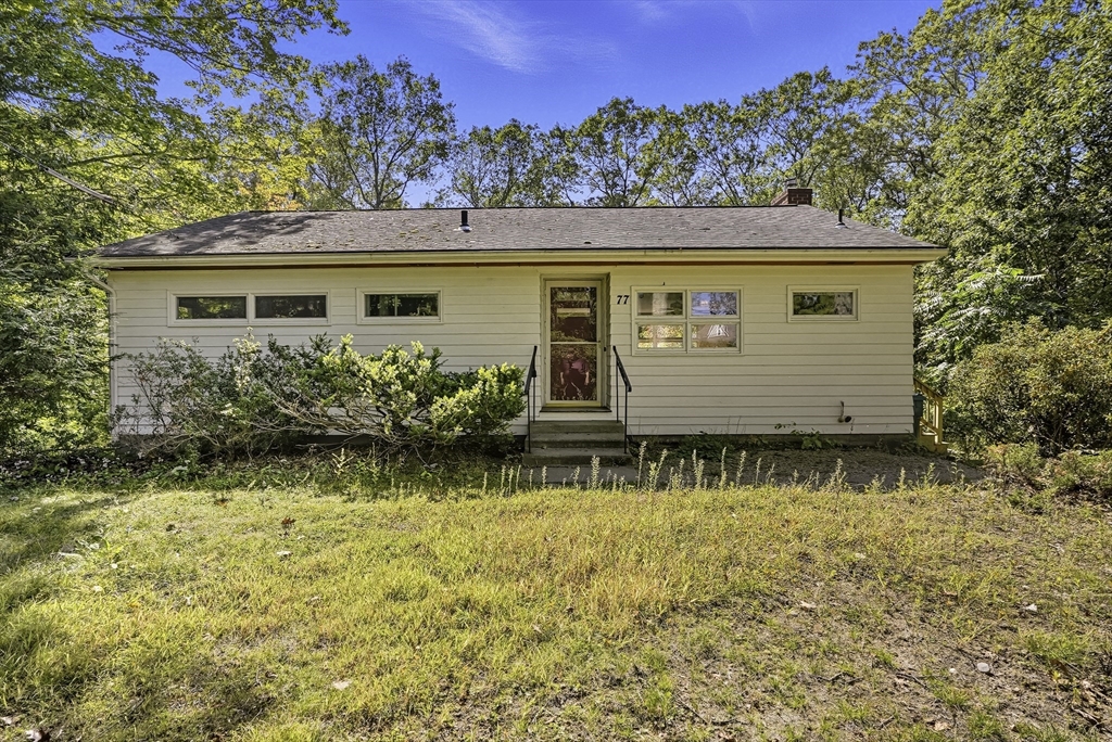 77 Prospect St, Upton, Massachusetts, 2 Bedrooms Bedrooms, 5 Rooms Rooms,1 BathroomBathrooms,Residential,For Sale,Prospect St,73432493
