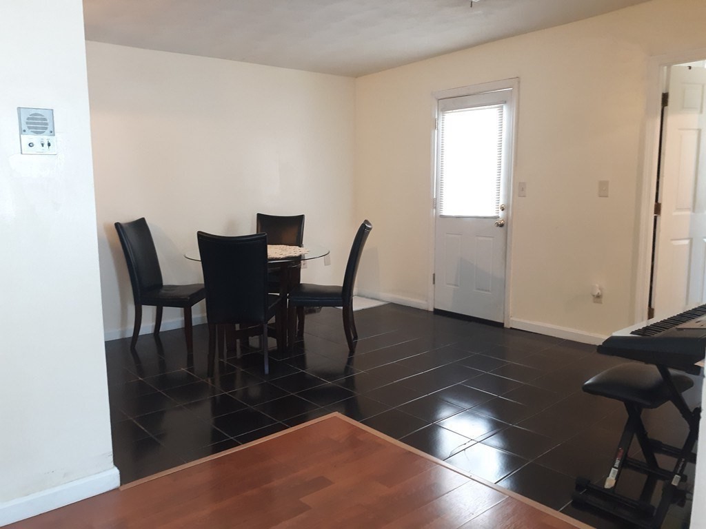 343 Sumner St, Boston, Massachusetts, 1 Bedroom Bedrooms, 4 Rooms Rooms,1 BathroomBathrooms,Residential Lease,For Rent,Sumner St,73442835