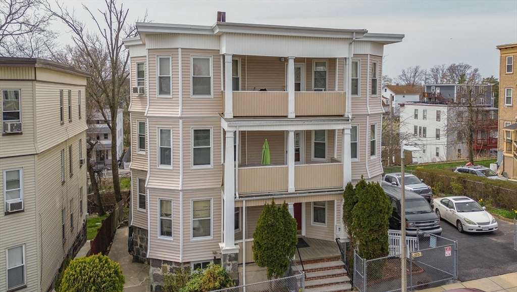 20 Greenock St, Boston, Massachusetts, 11 Bedrooms Bedrooms, 18 Rooms Rooms,3.5 BathroomsBathrooms,Residential Income,For Sale,Greenock St,73423833