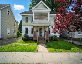 1010 Main St, West Springfield, Massachusetts, 8 Bedrooms Bedrooms, 14 Rooms Rooms,2 BathroomsBathrooms,Residential Income,For Sale,Main St,73422838
