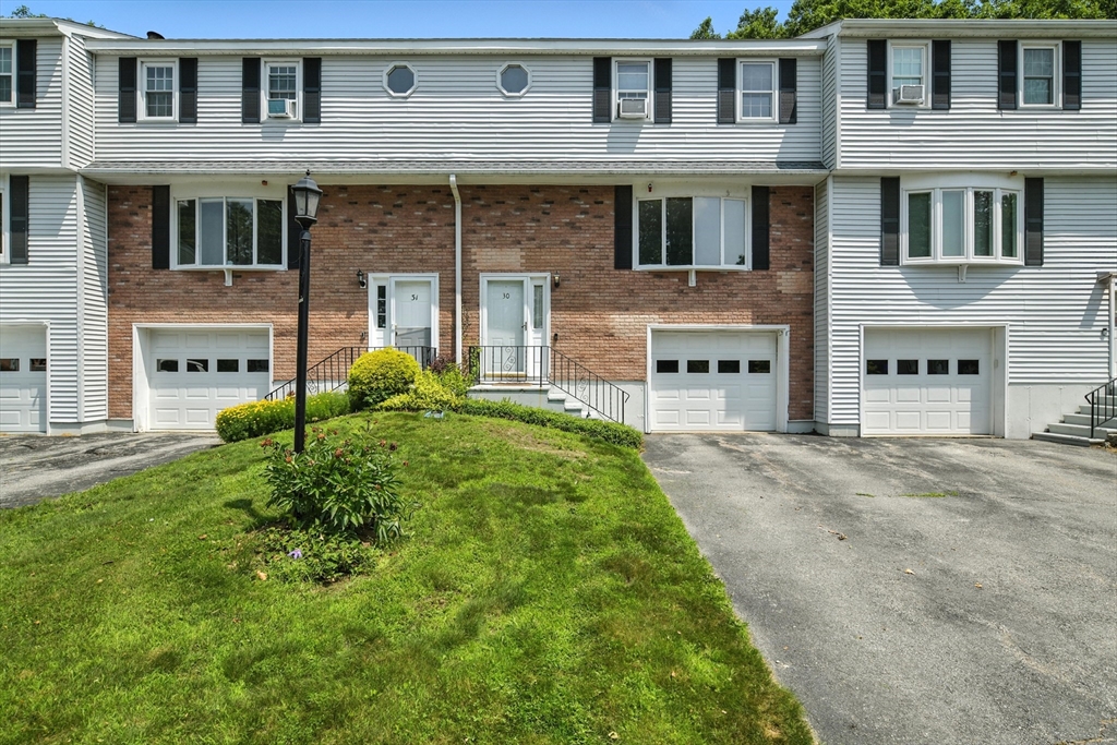 30 Plantation Road, Oxford, Massachusetts, 2 Bedrooms Bedrooms, 5 Rooms Rooms,2 BathroomsBathrooms,Residential,For Sale,Plantation Road,73399930